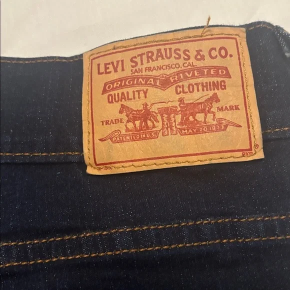 Levi's 512 Dark Indigo perfect slimming Capri SZ 10 high rise wide leg NWOT - Picture 12 of 15